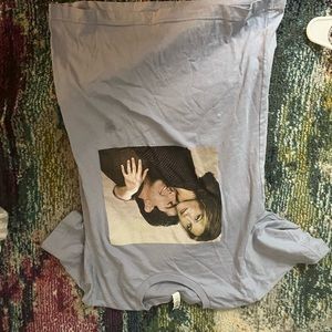 Blue shirt with Ross and Rachel